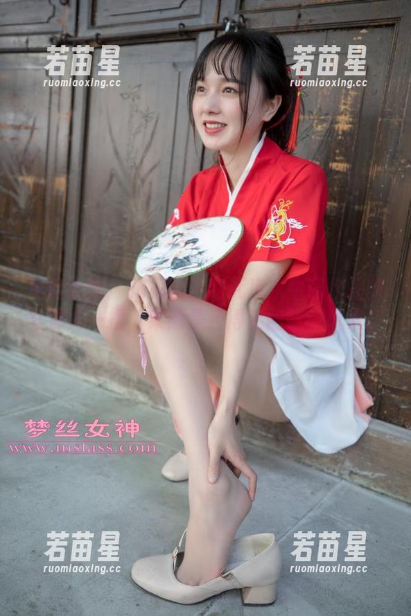 梦丝女神 - 把王娇娇的死库水牛仔作品集往那儿一摆，果然是经得起回味的风景。