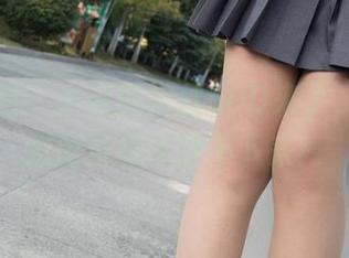 森萝财团 – 小夜的黑丝50D来了，在线几张图片根本停不下来！