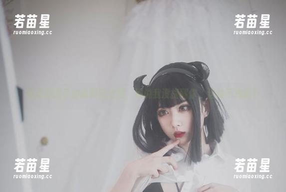 清颜颜子 看清颜颜子的高跟鞋套图,别说我没提醒你,这稳不稳啊?