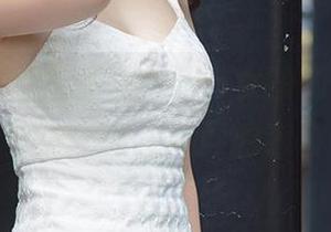 爱尤物 – 李丽莎的图集—女孩儿们，其实都藏着点儿不同的东西