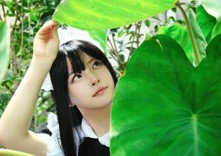也许是白莉爱吃巧克力在香奈乎的私房图集里溜达……有没有人注意到那条围巾？