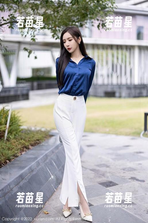秀人网-奈奈子 秀人网 - 奈奈子校服:最新的形象设计,资源就像是足球场上飞来的意外,意想不到却让你忍俊不禁!