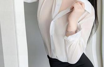 秀人网 – 最新套图，安然Maleah这次又是极致“女孩”风，怎么总是那么会选衣服呢？