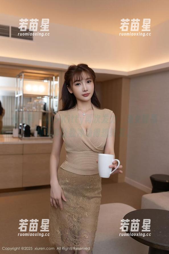 秀人网-小夕Kitty 秀人网 - 小夕Kitty再次发力,兔女郎福利写真让我冲动得想转发。