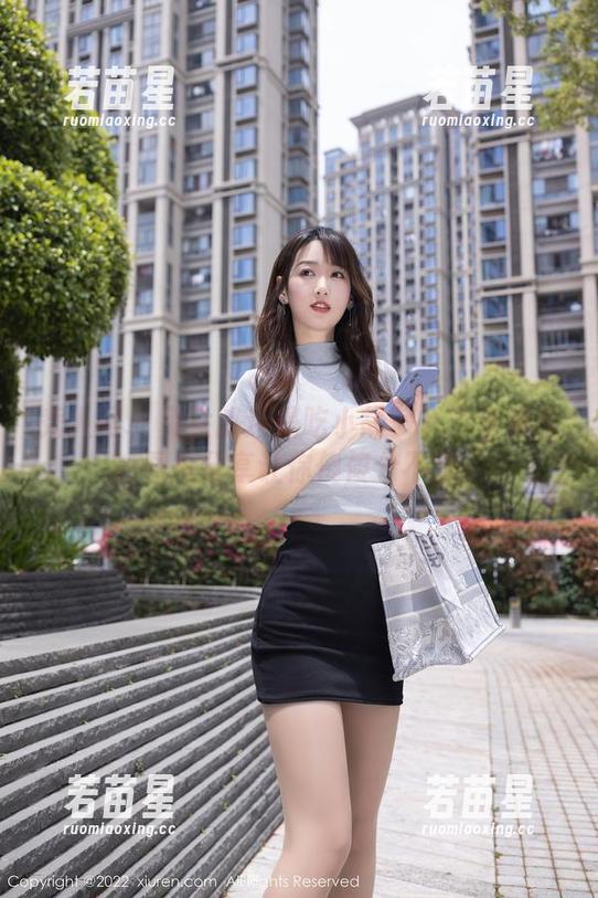 秀人网-李丽莎 秀人网 - 兔女郎还是吃小胡萝卜?李丽莎的图片分享让你傻傻分不清!