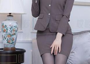 秀人网 – 李丽莎的修女写真，哎哟，这姿态真微妙，值得一看。
