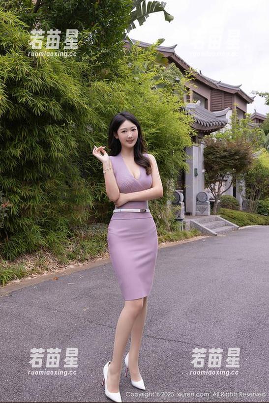 秀人网-龙泽美曦 秀人网 - 翻开龙泽美曦的图集‘女孩’,眼前竟然是一幅‘我也想试试’的画面!