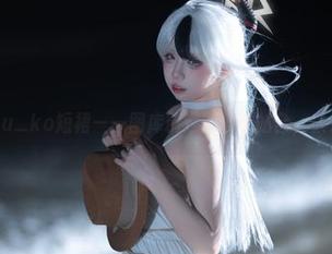 纸悦Etsu_ko短裙——图库精选的趣味站台，太好玩了！