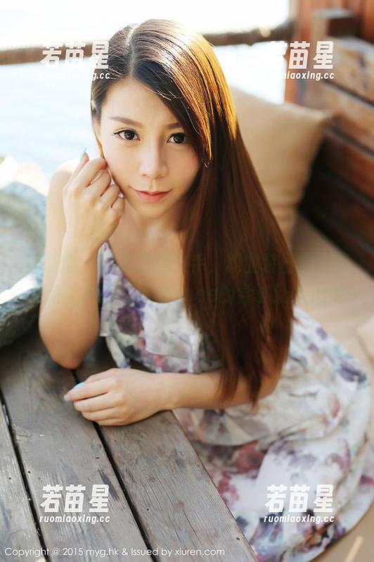 美媛馆-久久Aimee 美媛馆 - 高清图集在手,职业装日常还能更迷人吗?久久Aimee的尝试让人思考