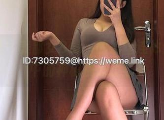 微密圈 – 美邵女Baby的黑丝连体：图库中的神秘挑战精选