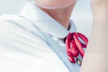 菠萝社 – 原图大揭晓：柳侑绮的毛衣如何把我俘获？分享一下我的震惊！