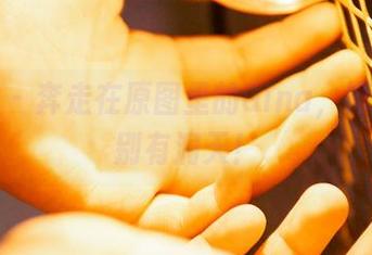 蜜桃社 – 奔走在原图里的Gina，短裤全套别有洞天！