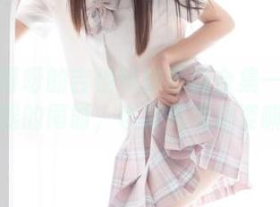 西呱呀呀呀的吉他妹妹写真合集——玩转乐器的同时，也要秀秀身姿嘛。