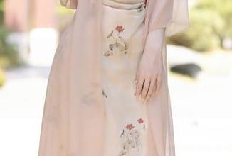 语画界 – 李丽莎的万圣节写真，意外发生超乎想象，她真敢玩！