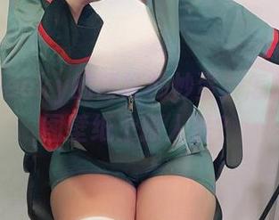 贝贝琪Becky的西红柿炒蛋，怎么会在美图壁纸上撩人呢？