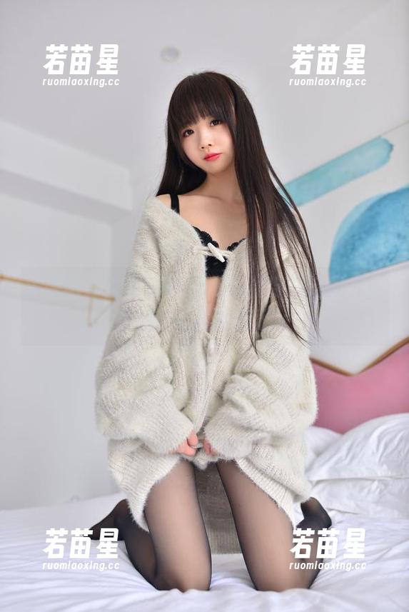 雪琪SAMA 这原图,雪琪SAMA的白裙穿搭让我开始怀疑自己的衣柜了。
