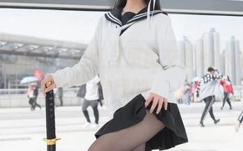 雪琪SAMA，美腿与原图交融的小擦碰，你懂的