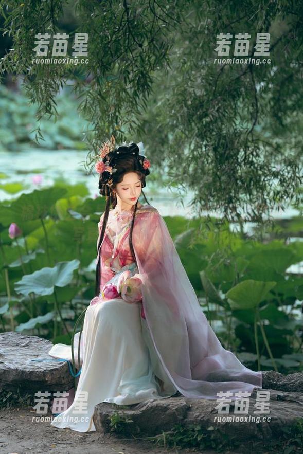 雯妹不讲道理 棉袜协会会员召集:下载雯妹不讲道理的写真集,成为袜子达人!