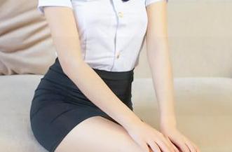 青豆客 – 学妹在这儿打个卡，宋梓诺Bee的高清写真集开出新花样