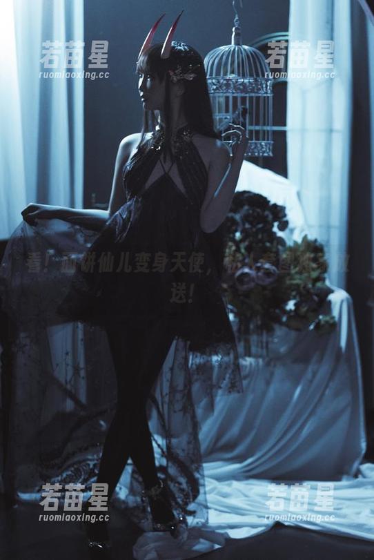 面饼仙儿 看!面饼仙儿变身天使,私人套图独家放送!