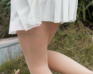 魔镜街拍 – 如何用全套“肉丝美照”把寒风hold住？婷婷给你不一样的灵感！